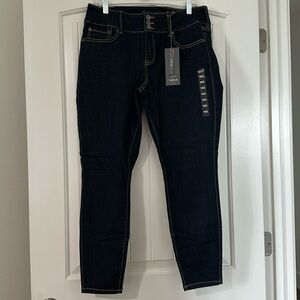 Dark Seas Jegging